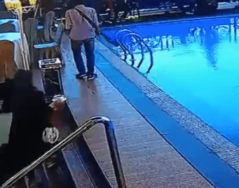 헐 연예인이다.gif